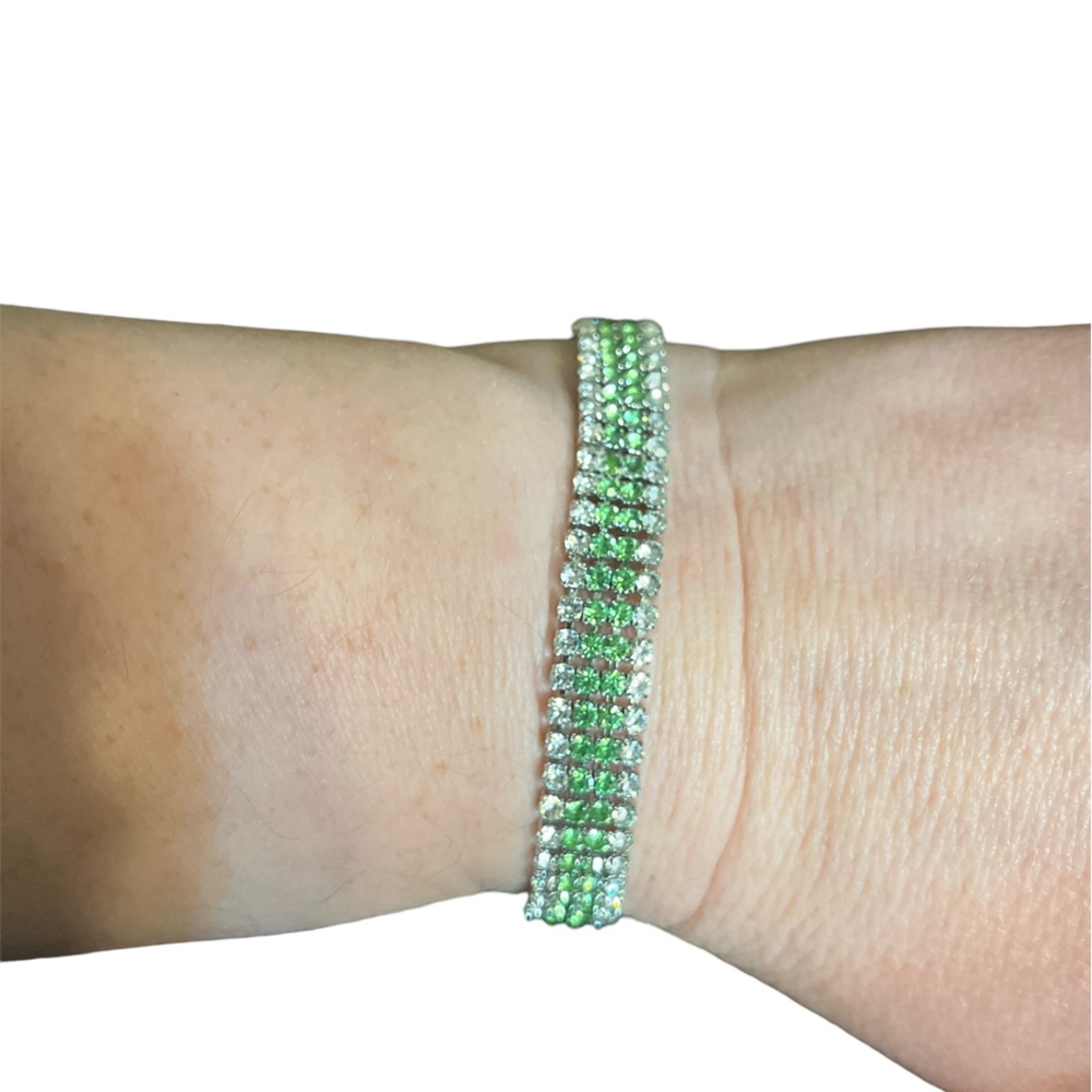 ✨ 3/$15 ✨ Clear and Light Green Rhinestone Bracelet